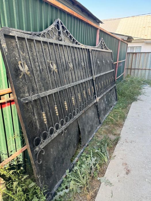 Продам ворота бу с калиткой
