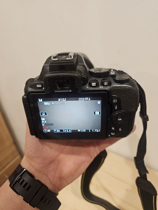 Camera Foto DSLR Nikon D5600 + obiectiv Nikon Nikkor 50 mm F1.8 AF ...