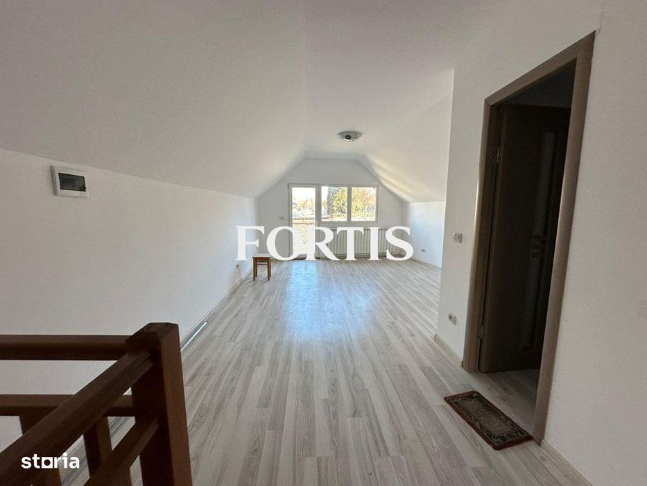 Casa de vanzare 2 camere in Fagaras, zona Ioan Senchea