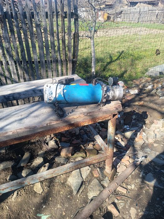 Pompa basculare electrică de 3.5 tone