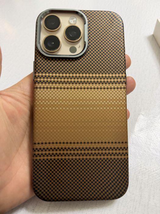 Срочно iphone 16max Gold