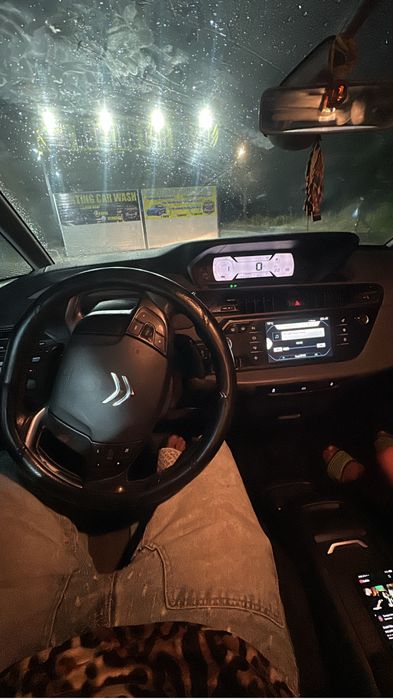 vând citroen C4 picasso