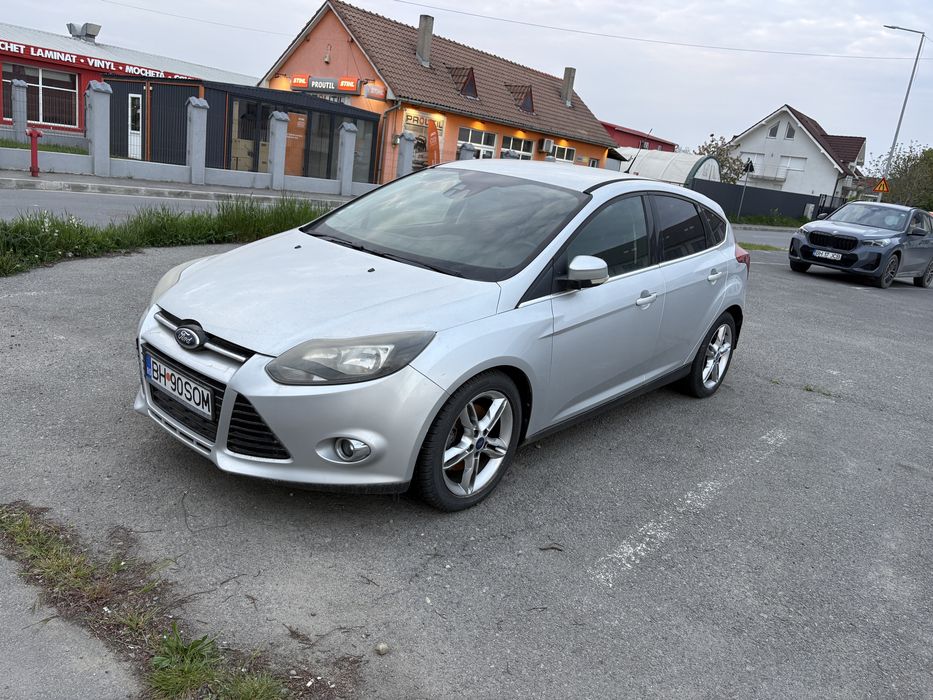 Ford Focus , cutie defecta