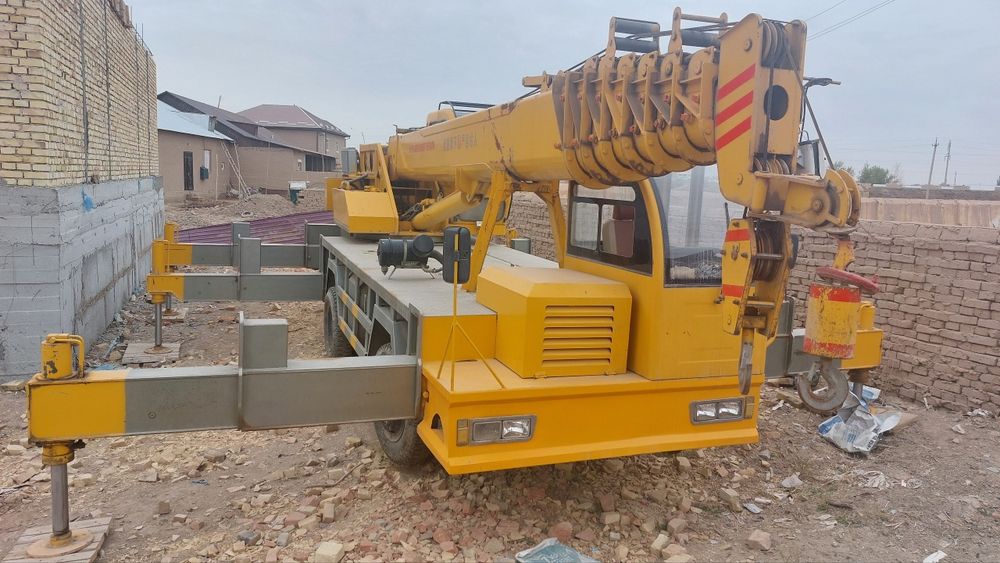 Кран сотилади, 2023 йил ишлаб чикарилган, 2024 олинган, дизел + электр