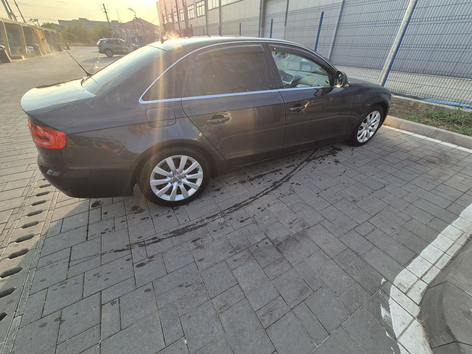 Vând audi a4 b8 2009