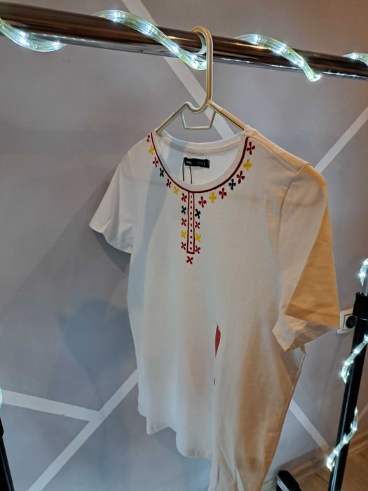 Тениски с народни мотиви