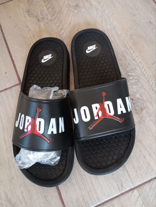 Papuci bărbați firmati