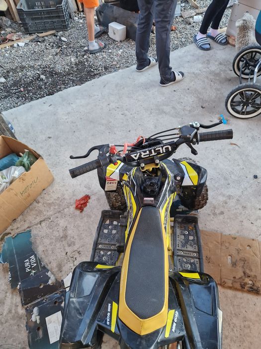 Vând sau schimb cu Ps5atv copii benzină