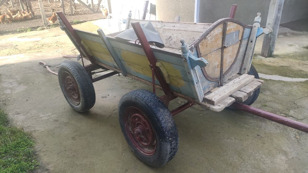 Продавам  каруца