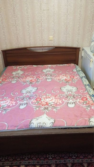 Здраствуйте продам кровать