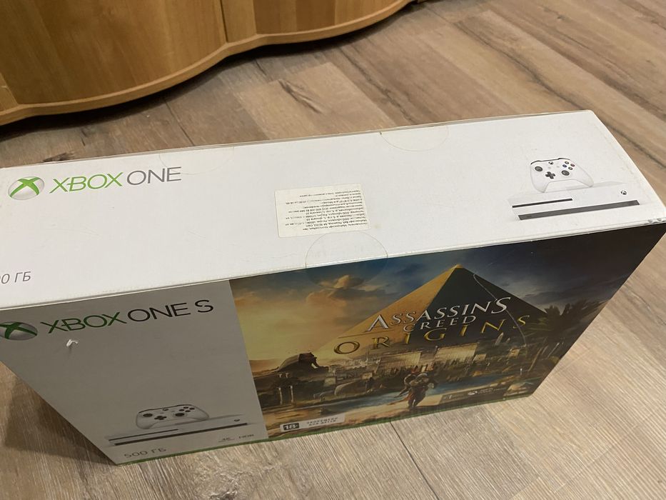 Новый XBOX one s  500gb