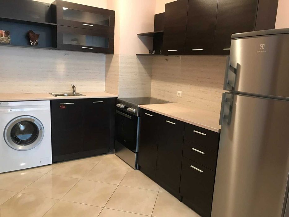 Дава се под наем Двустаен апартамент в София, Зона Б-18 - 70 кв.м за 459 € - Снимка #1