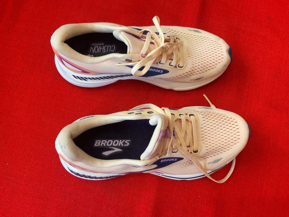 Brooks-оригинални маратонки 40 размер