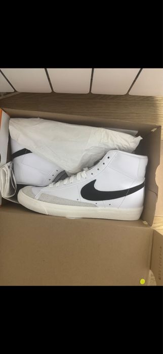 Sunt noi nouti adusi din austria