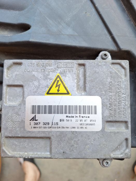 Far xenon bixenon dreapta Audi A4 b7