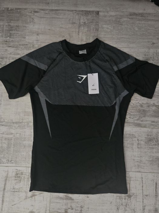 Gymshark Onyx V5 compression shirt