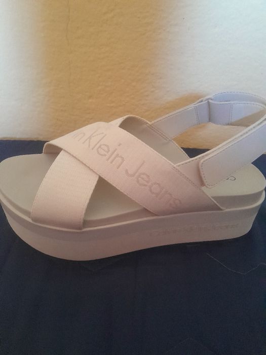 Дамски  сандали Calvin Klein и чехли DeeZee