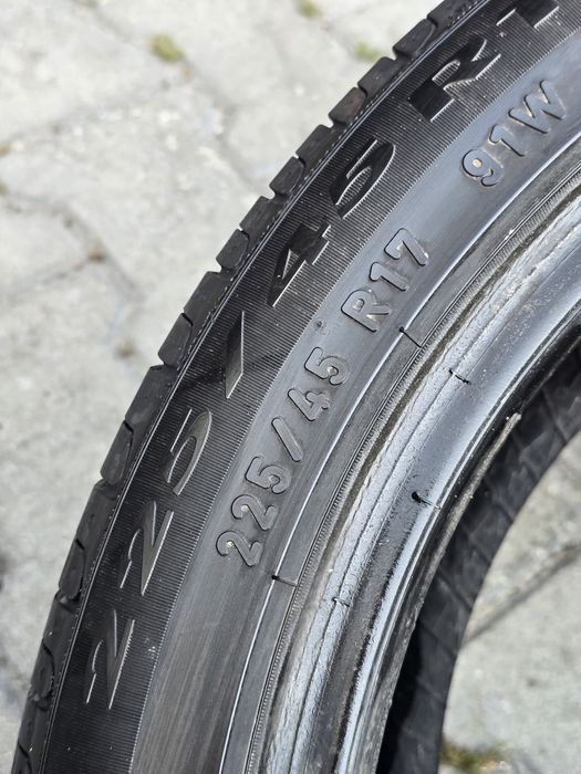 225 45 17 Pirelli