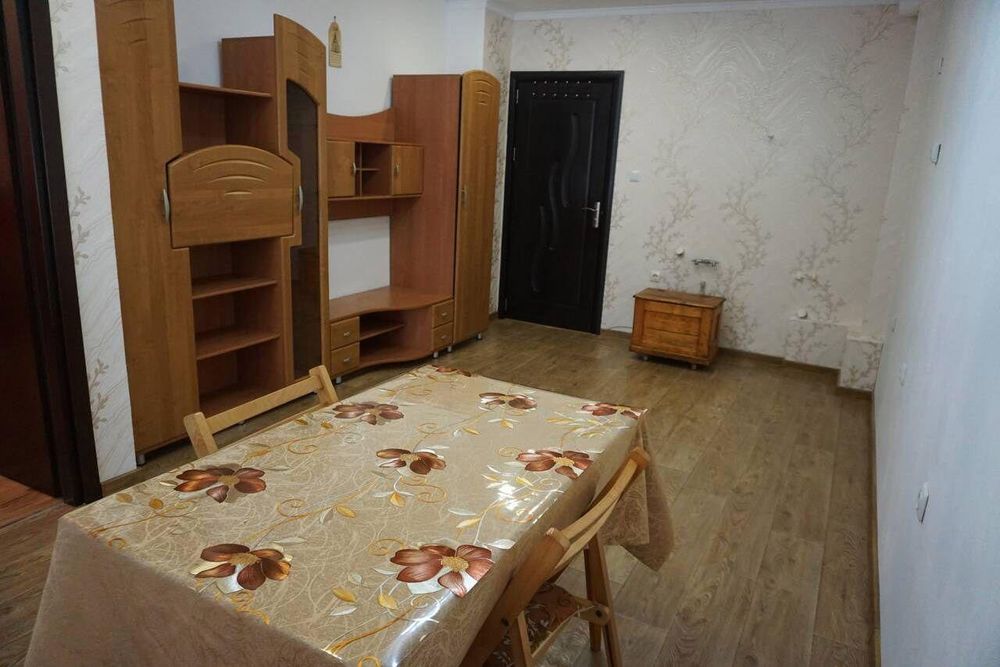 Дава се под наем Двустаен апартамент в Бургас, Меден рудник - зона А - 68 кв.м за 398.82 € - Снимка #2