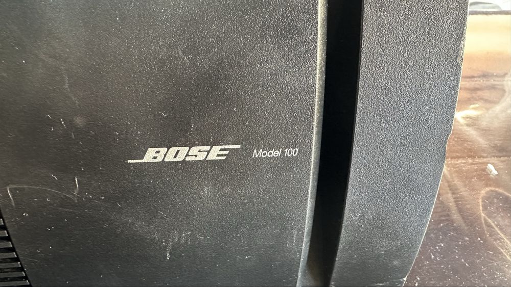 Boxe Bose Model 100