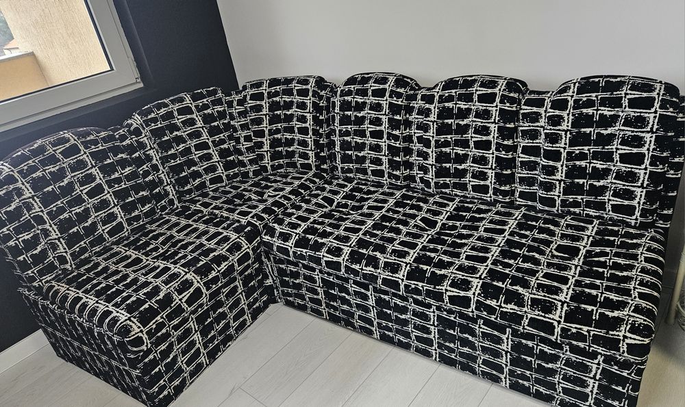 Продавам кухненски диван