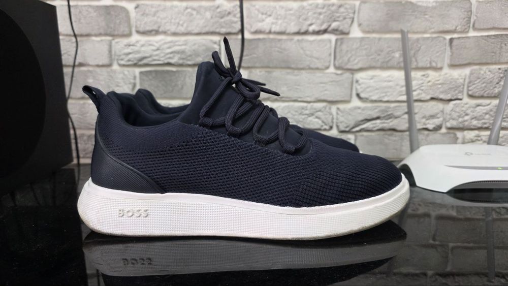 Оригинальные кроссы BOSS