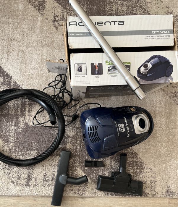 Прахосмукачка Rowenta city space