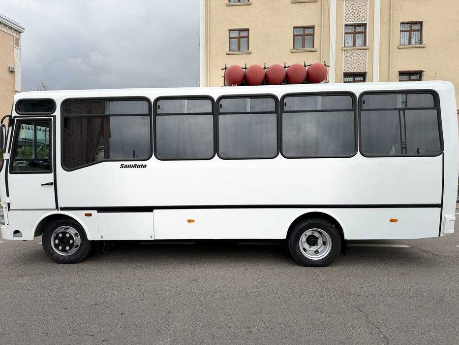 ISUZU SAZ HC40 автобус