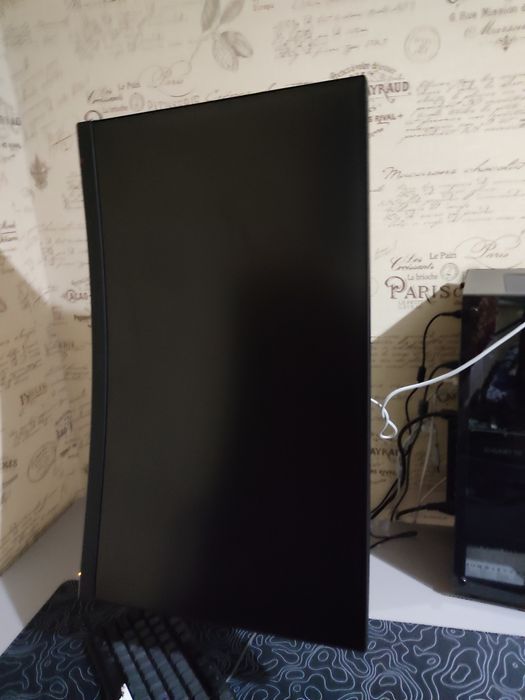 Монитор в идеальном состоянии