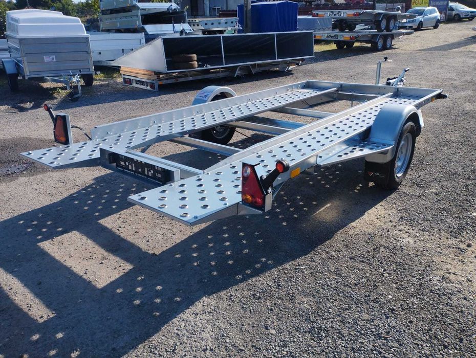 Platforma transport auto o axa, cu frana, noua