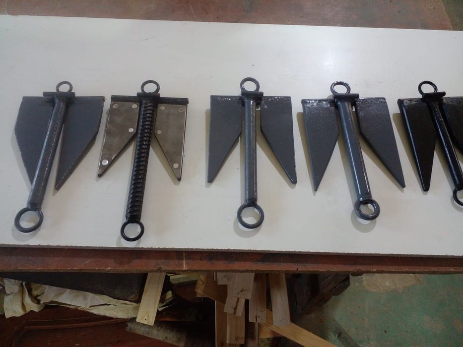 Продаются якоря для лодки. Цена 10000