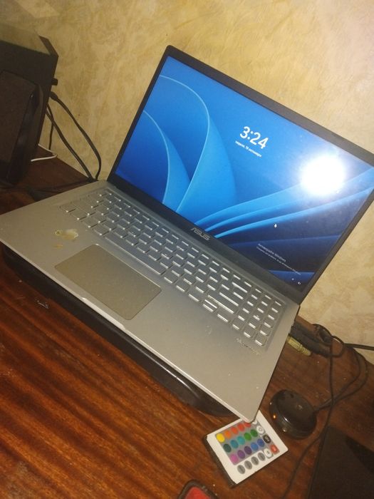 Лаптоп ASUS X515JA