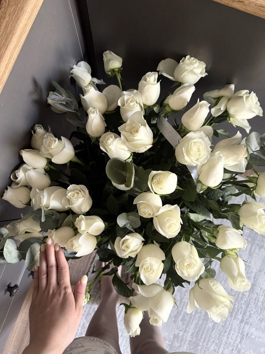 Белые розы 51 шт Шымкент цветы