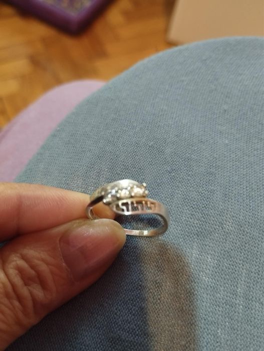 Дамски сребърен пръстен