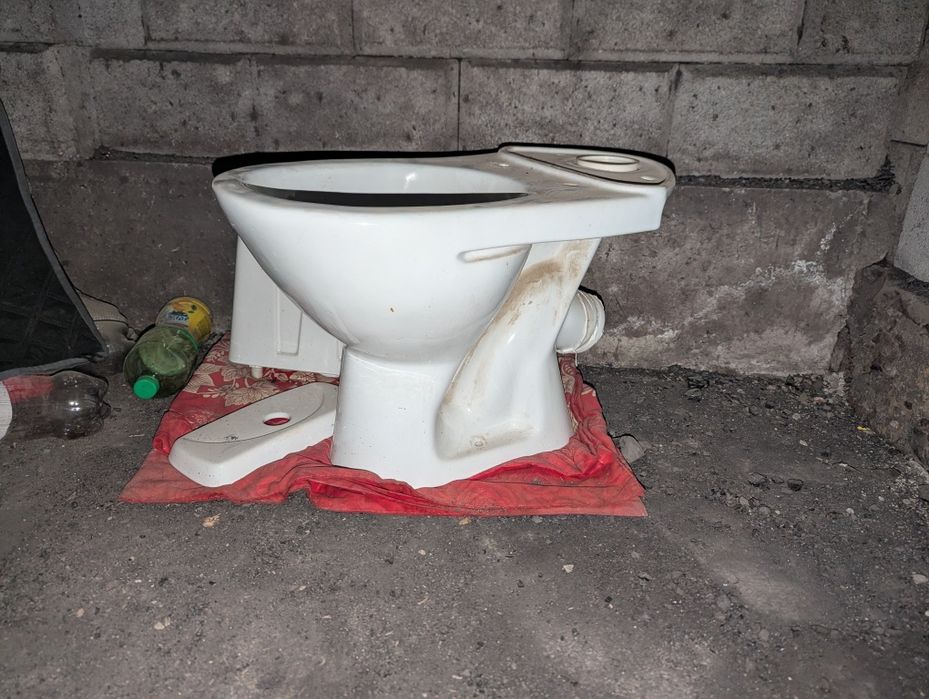 Унитаз туалет...