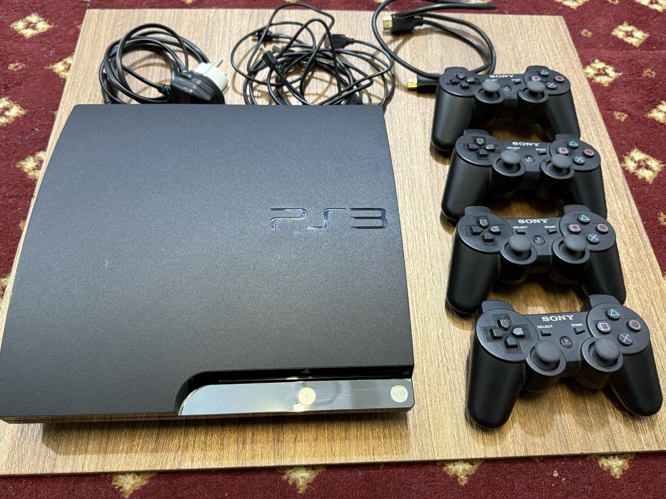 PS 3 sotiladi srochno komplektlari bilan