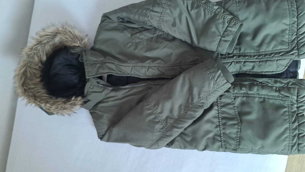 Якета на НМ 128 р-р за момче