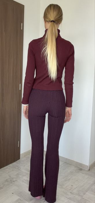 Бордо панталони Bershka