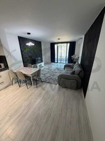 Дава се под наем Четиристаен апартамент в Варна, Бриз - 165 кв.м за 1495.83 € - Снимка #2