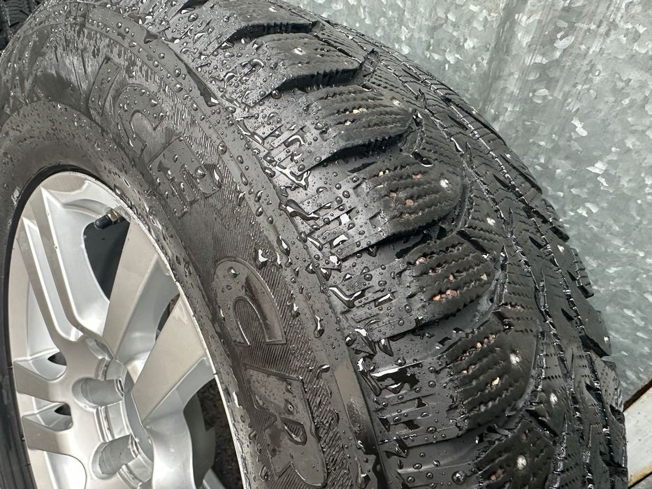 Bridgestone ice cruiser 265/65R17