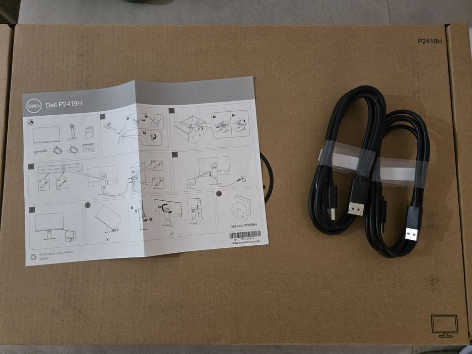 Monitor DELL P2419H LED IPS Dell 24" Full HD Display Port Flicker Free  1 x USB 3.0  4 x USB 2.0  Negru pivot  inaltime ajustabila, portret