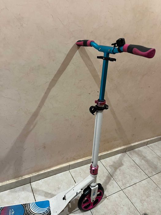 Тротинетка Худора за 6-15 год. Чисто нова