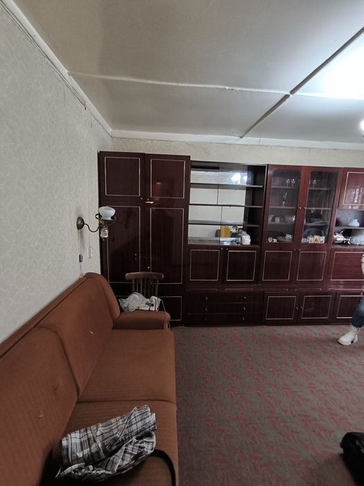 Квартиры в СПУТНИКЕ в деревянном доме в АССОРТИМЕНТЕ . Не дорого.