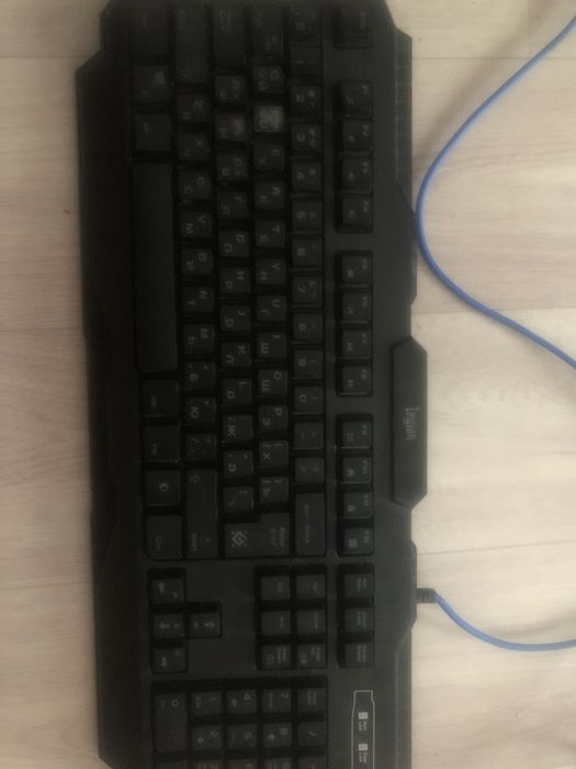 Игровая клавиатура LEGION