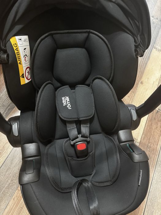 Стол за кола Britax Romer Baby Safe Pro i size