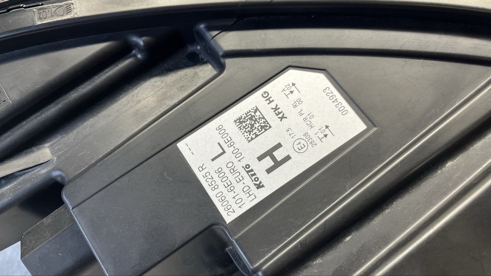 Renault Kangoo ляв фар