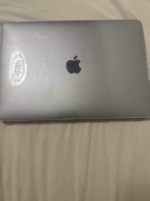 Macbook M1 2021, 16/256