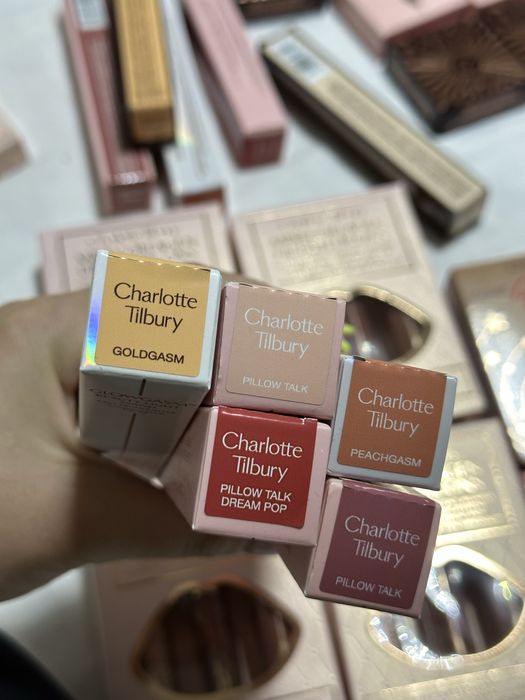 Оригинална козметика Charlotte Tilbury Huda Too faced Rare beauty