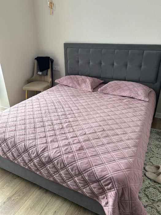 Продам 2 спальную кровать