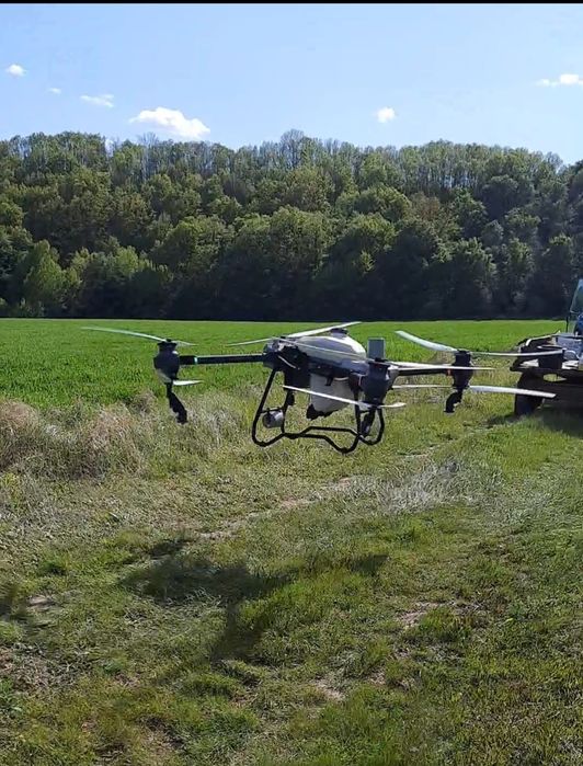 Vand dronă agricolă DJI AGRAS T50